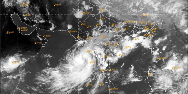 निसर्ग चक्रीवादळ
