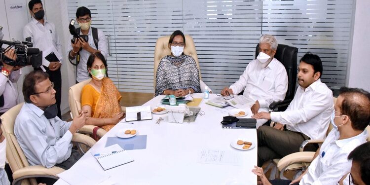 राज्याच्या शालेय अभ्यासक्रमात कृषी विषयाचा समावेश करण्याबाबत आघाडी सरकारने काय घेतला निर्णय ..?