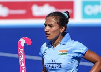 टांगा चालकाची मुलगी ते  हॉकी संघाची कर्णधार राणी रामपालचा विस्मयकारी प्रवास ; समाजाने वाळीत टाकले, आई मोळी विकायची – स्टीक, दूध घ्यायला नव्हते पैसे..