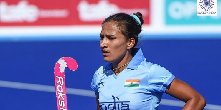 टांगा चालकाची मुलगी ते हॉकी संघाची कर्णधार राणी रामपालचा विस्मयकारी प्रवास ; समाजाने वाळीत टाकले, आई मोळी विकायची – स्टीक, दूध घ्यायला नव्हते पैसे..