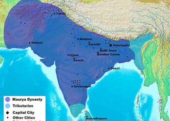 भारतातील सर्वांत मोठा सम्राट अशोकाचे साम्राज्य उत्तरेला हिमालय, पूर्वेला आसाम, पश्चिमेला अफगाणिस्तान, इराण असे तब्बल 50 लाख वर्ग किमी पसरलेले होते.. अशोकचक्र हे भारताचे राष्ट्रचिन्ह..
