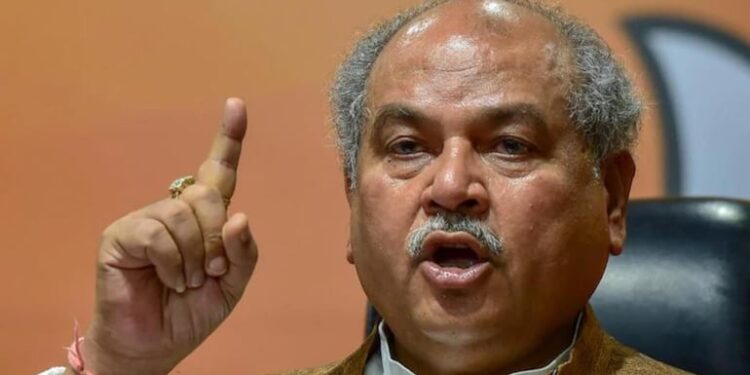 पिकांसाठी डीएपी खतांचा वापर कमी करूनद्रवरुप युरियाचा वापर वाढवावा : केंद्रीय कृषिमंत्री नरेंद्रसिंह तोमर यांची राज्यांना सूचना