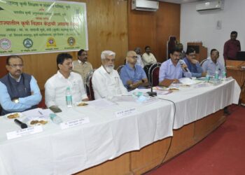 राज्यातील कृषी विज्ञान केंद्रांनी शेतकऱ्यांच्या आर्थिक सक्षमीकरणासाठी काम करावे – कृषीमंत्री दादाजी भुसे