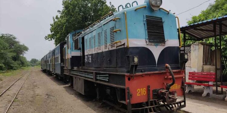 शकुंतला रेल्वेचा भारतातील रेल्वेमार्ग ब्रिटिशांच्या ताब्यात