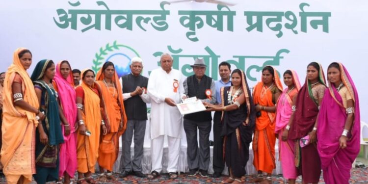 शेतकऱ्यांनी तंत्रज्ञानाचा वापर वाढवावा – मोतीलाल पाटील