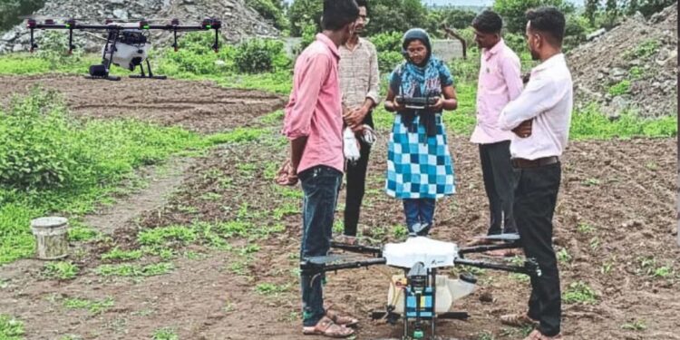 पहिली महिला ड्रोन पायलट