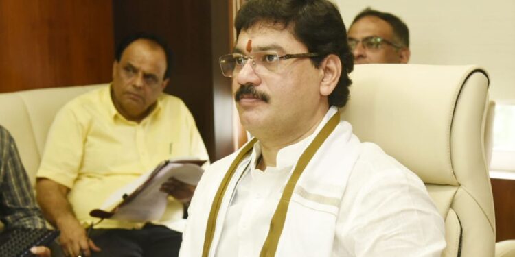 गळीतधान्य उत्पादन वाढविण्यासाठी 524 कोटींचा आराखडा सादर करा