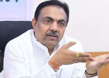 दुष्काळ आपल्या दारी