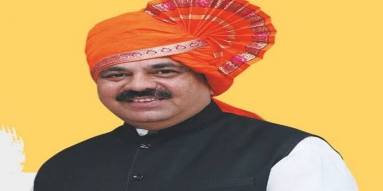 पहिल्यांदाच शेतकऱ्यांना केळी पिकावरील ‘सीएमव्ही’ रोगासाठी 19 कोटींची नुकसान भरपाई – अनिल पाटील