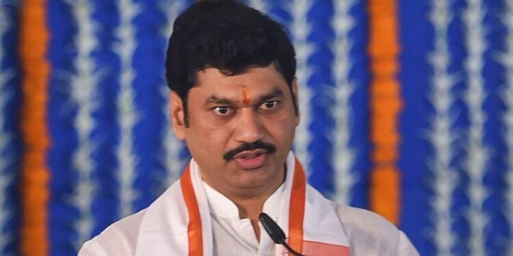 राज्यात आतापर्यंत ऐतिहासिक 2206 कोटी अग्रीम पीकविमा मंजूर - कृषिमंत्री मुंडे