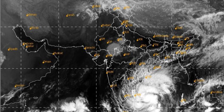 राज्यात रविवारपासून पुन्हा तीन दिवस अवकाळी पाऊस; उत्तर-मध्य महाराष्ट्रासह मराठवाड्याला तडाखा, विदर्भात ऑरेंज अलर्ट