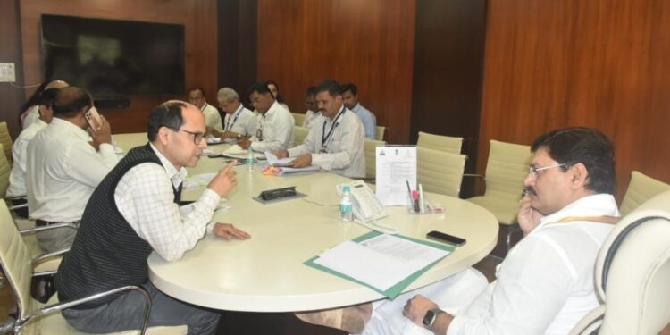 नाशिक जिल्ह्यात कांद्याची भुकटी करण्याचा प्रकल्प शेतकरी उत्पादक कंपनीमार्फत राबवणार : कृषिमंत्री मुंडे